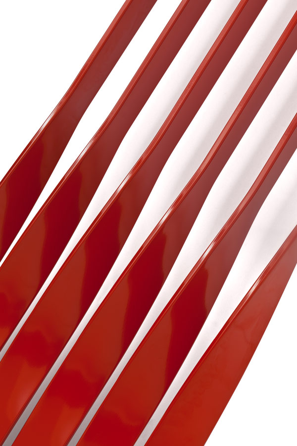 vertikaler Designheizkörper Cyklon V rot Detail