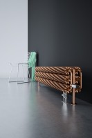 Design- Bodenheizkörper Ribbon HSD RAL 3031 frontal mit Thermostatventil
